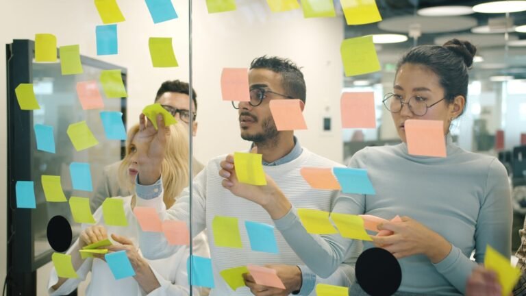 12 Best ChatGPT Alternatives for Teams and Professionals