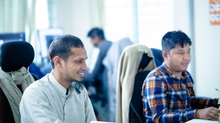 How to Set Up a Virtual Service Desk: A Practical Guide