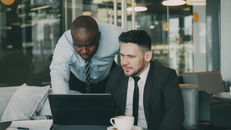 Software Asset Compliance: Best Practices & Tools Guide