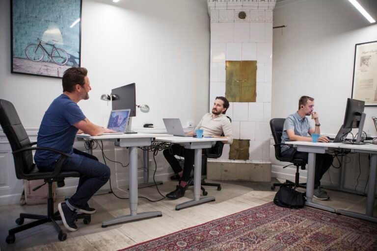 Best Software License Tracking Tools for Mid-Sized Companies